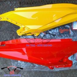 Ốp bụng sau hông xe