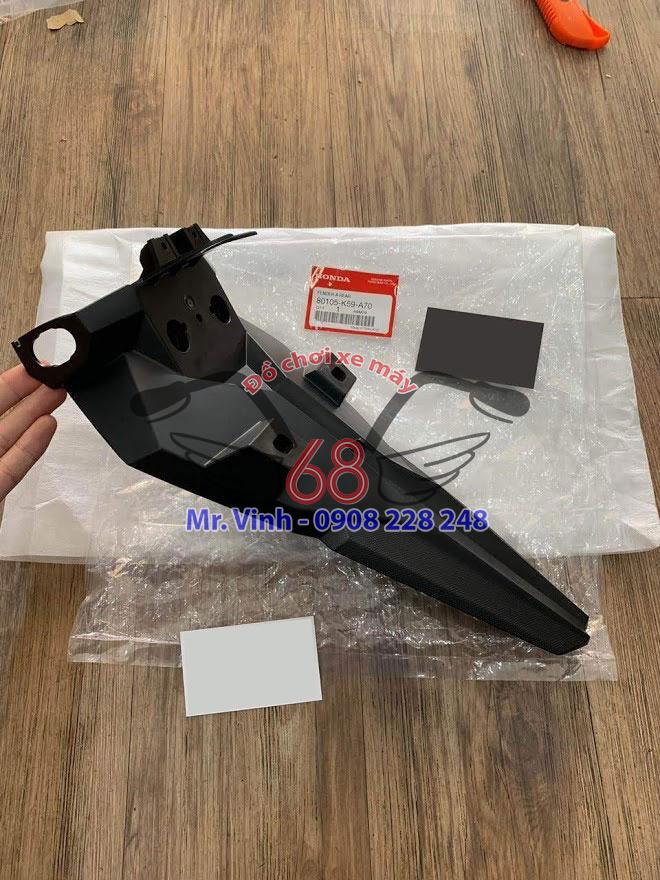 Dè sau miếng biển số – Vario, Click 2018 - Hình ảnh 2