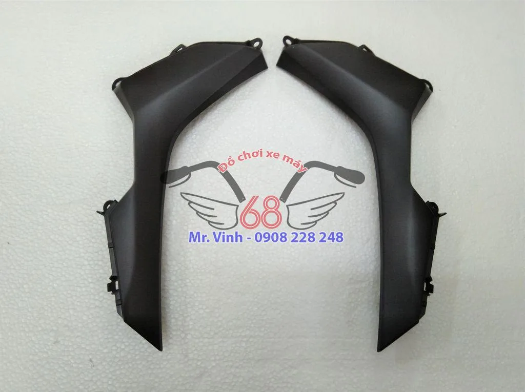 Nhựa nhám ốp hông yếm trước Honda Click , Vario 2018