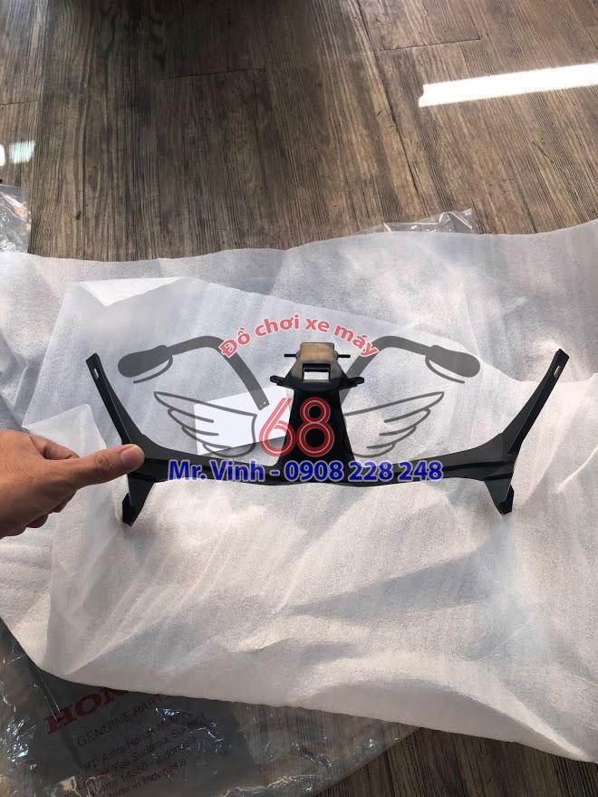 Nhựa nhám viền đèn trước – Vario, Click 2018