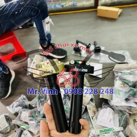 Cùm tăng tốc Domino 2 dây ga dưới màu đen chính hãng