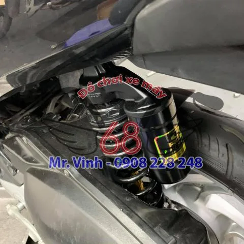 Phuộc được lắp vào xe nhìn rất là ngầu nha mọi người