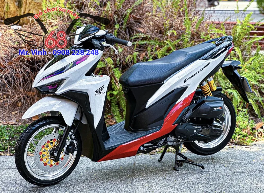Vario trắng đỏ độ kiểng