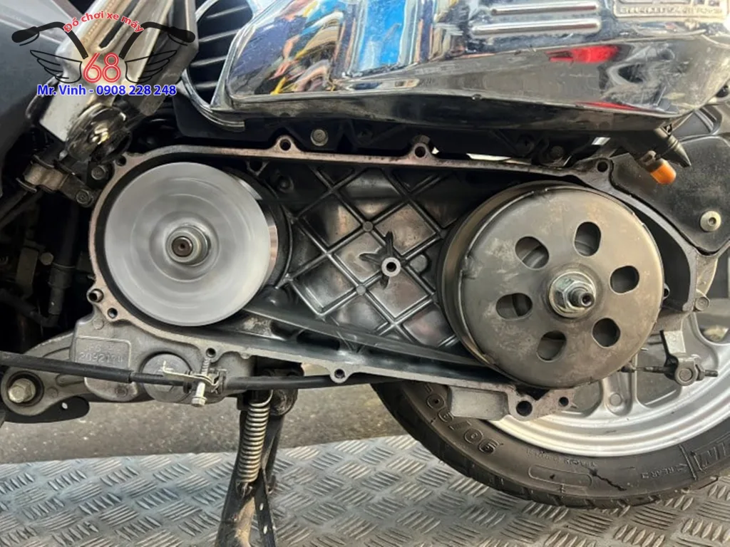 Vệ sinh nồi tay ga để xe  vận hành mượt hơn