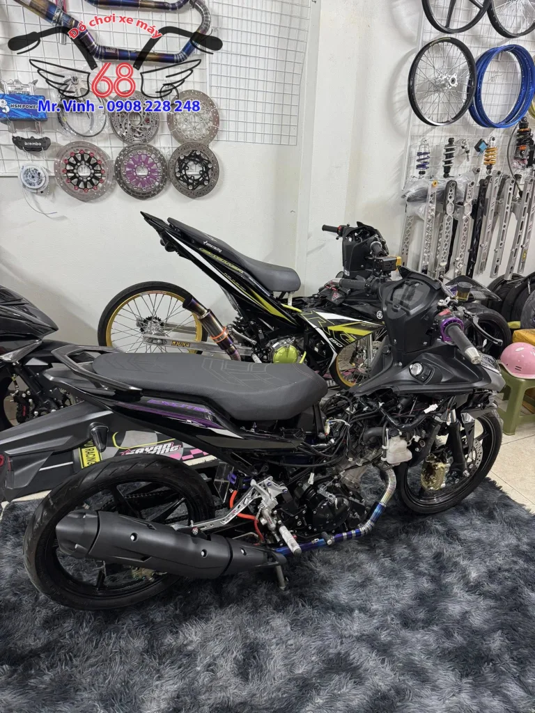 Lên phụ tùng kiểng cho xe Winner